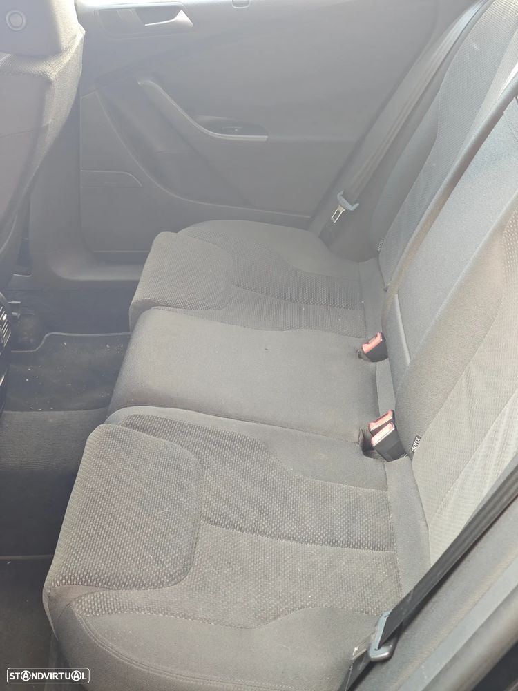 VW Passat Variant 2.0 TDI Confortline BM - 6