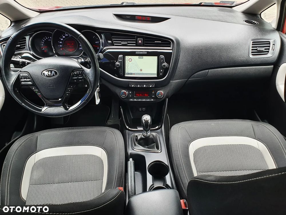 Kia Ceed 1.6 GDI L Business Line - 15