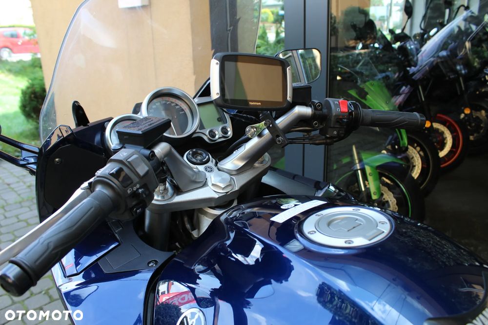 Yamaha FJR - 11