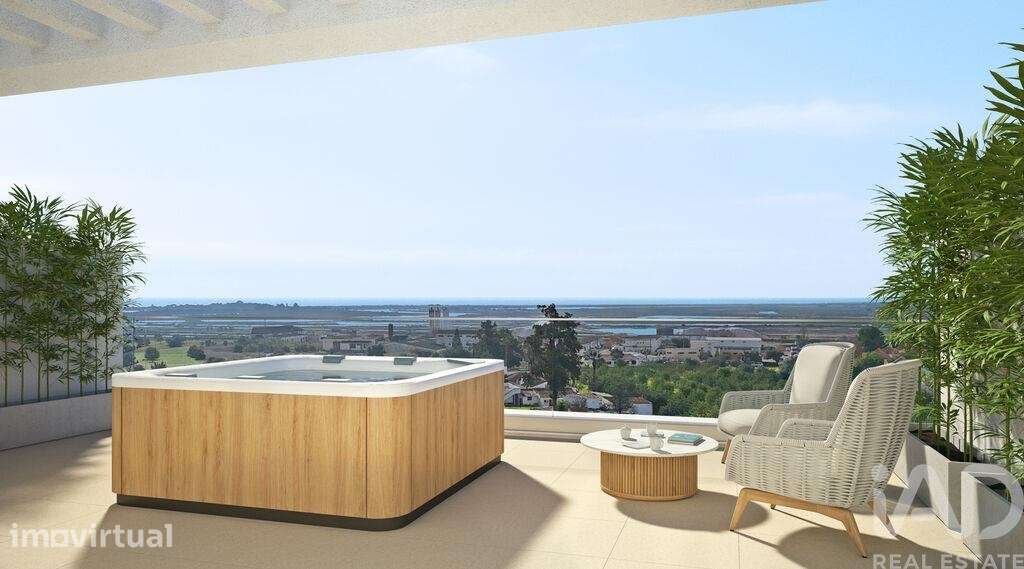 Apartamento T2 em Tavira (Santa Maria e Santiago) de 92,00 m2 - Grande imagem: 2/11