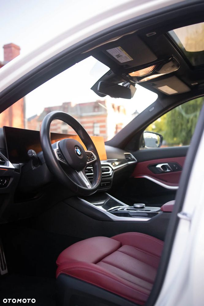 BMW Seria 3 330i xDrive M Sport - 6