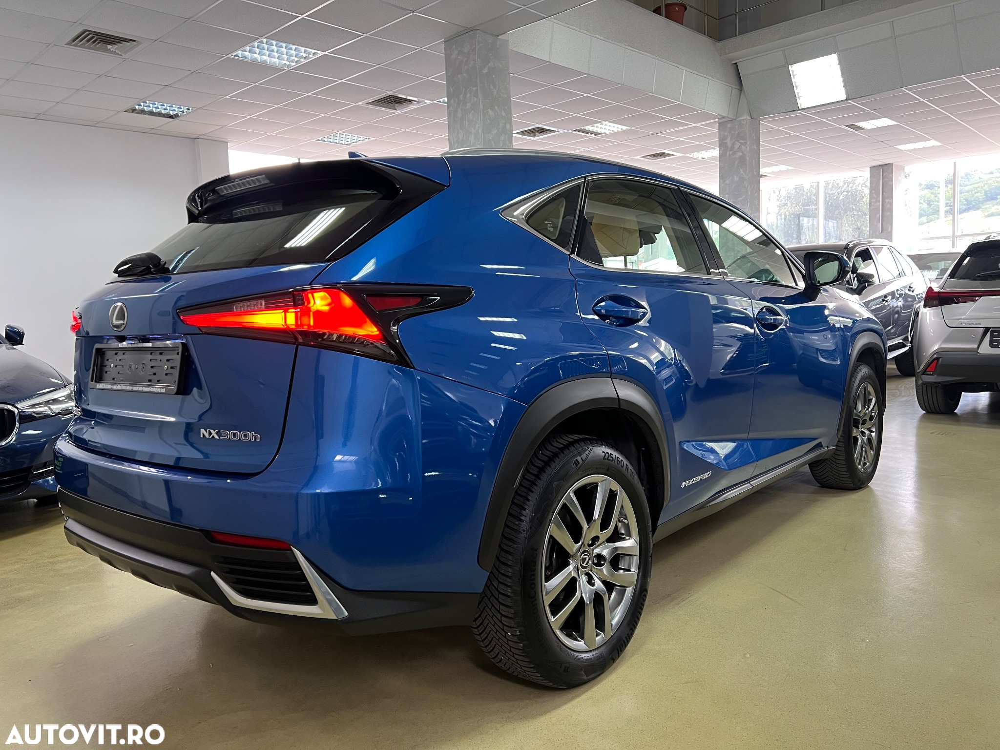 Lexus Seria NX 300h AWD Business - 13