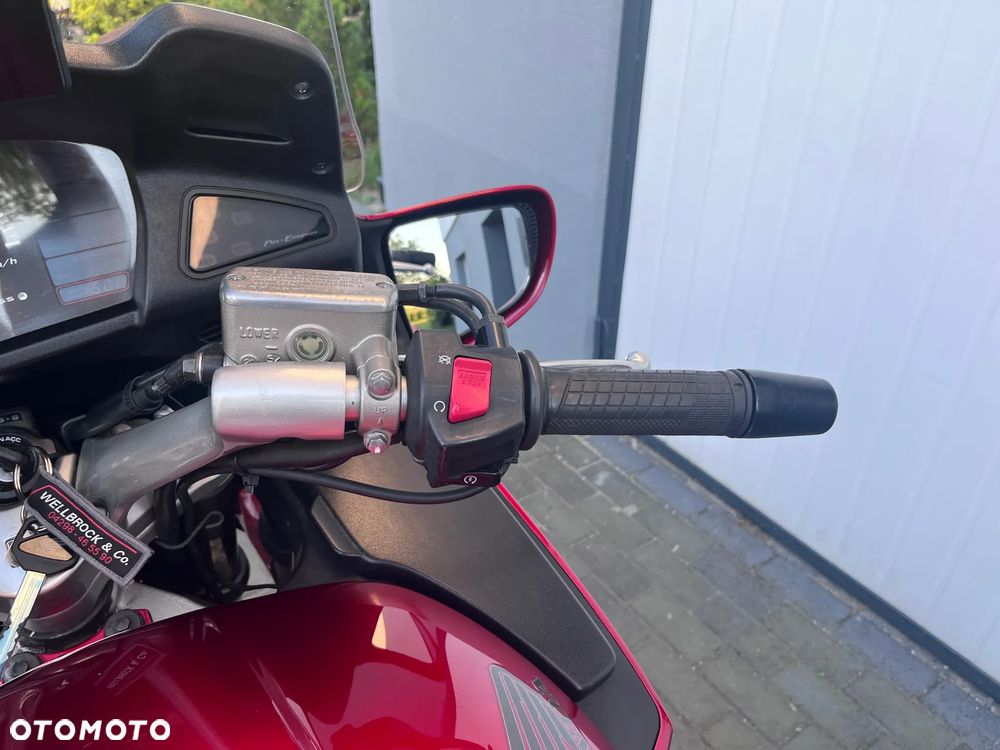 Honda ST - 17
