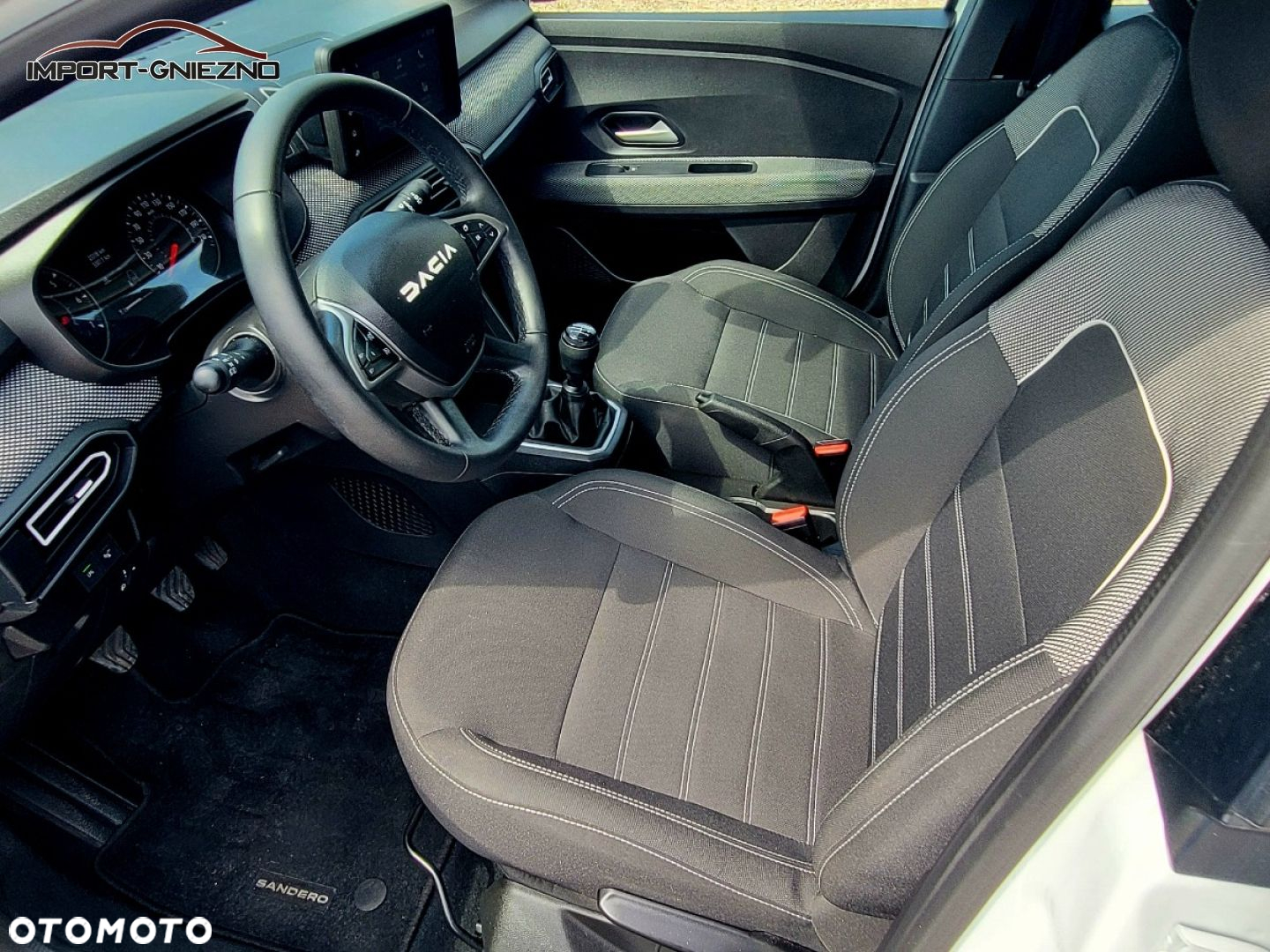 Dacia Sandero - 5