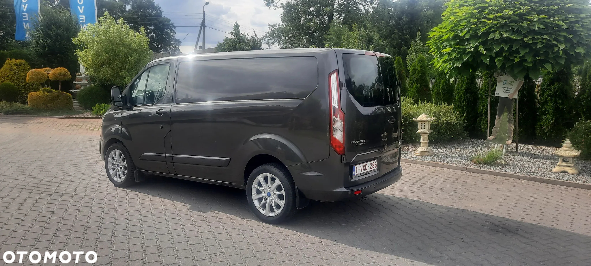 Ford TRANSIT CUSTOM - 12