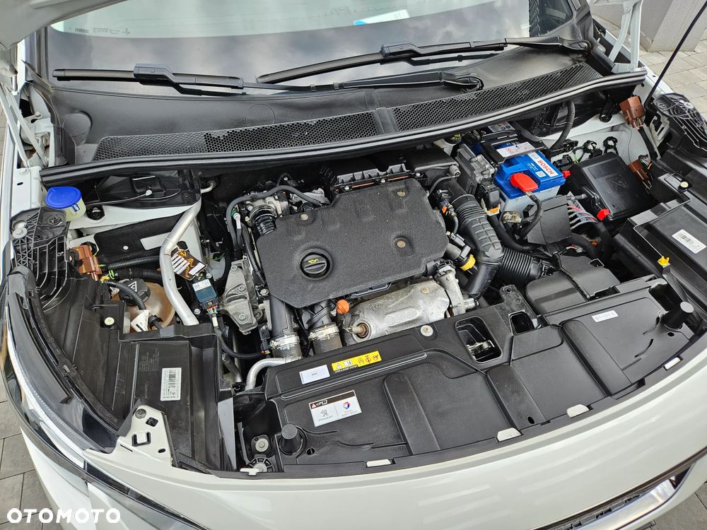 Peugeot 3008 BlueHDi 130 Stop & Start Allure Business-Paket - 25