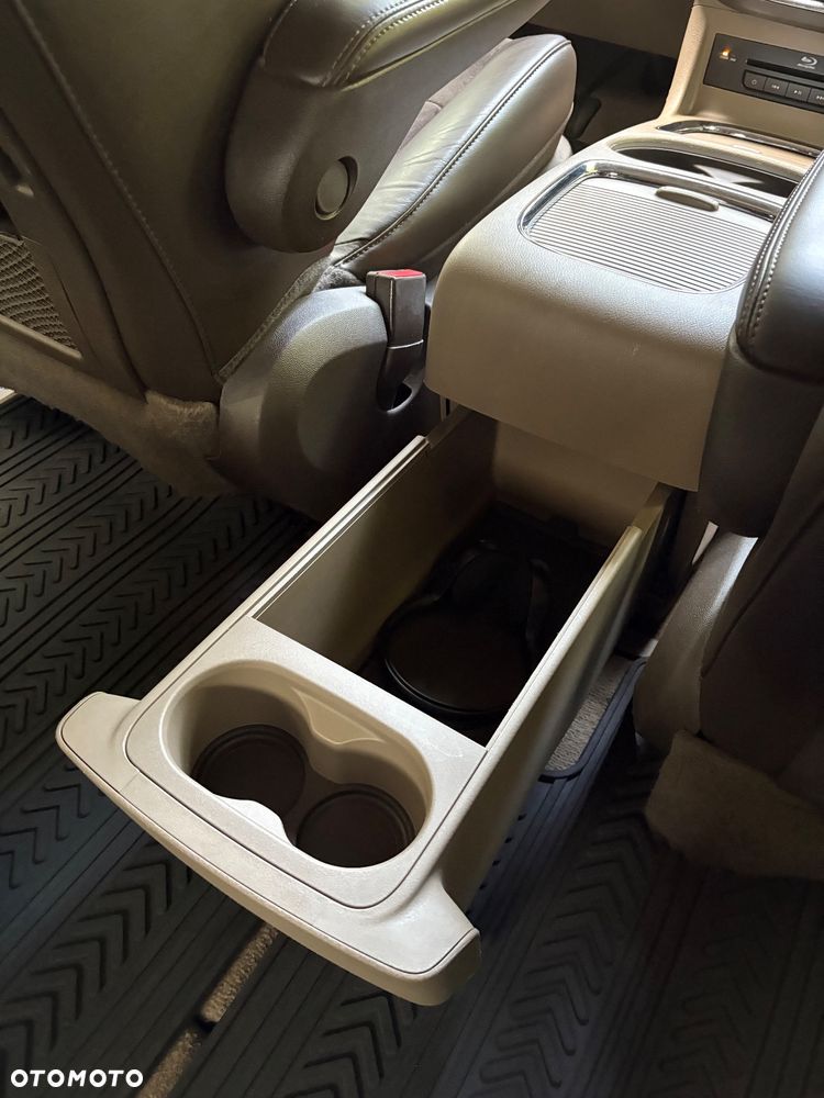 Lancia Voyager 3.6 Platinum - 26