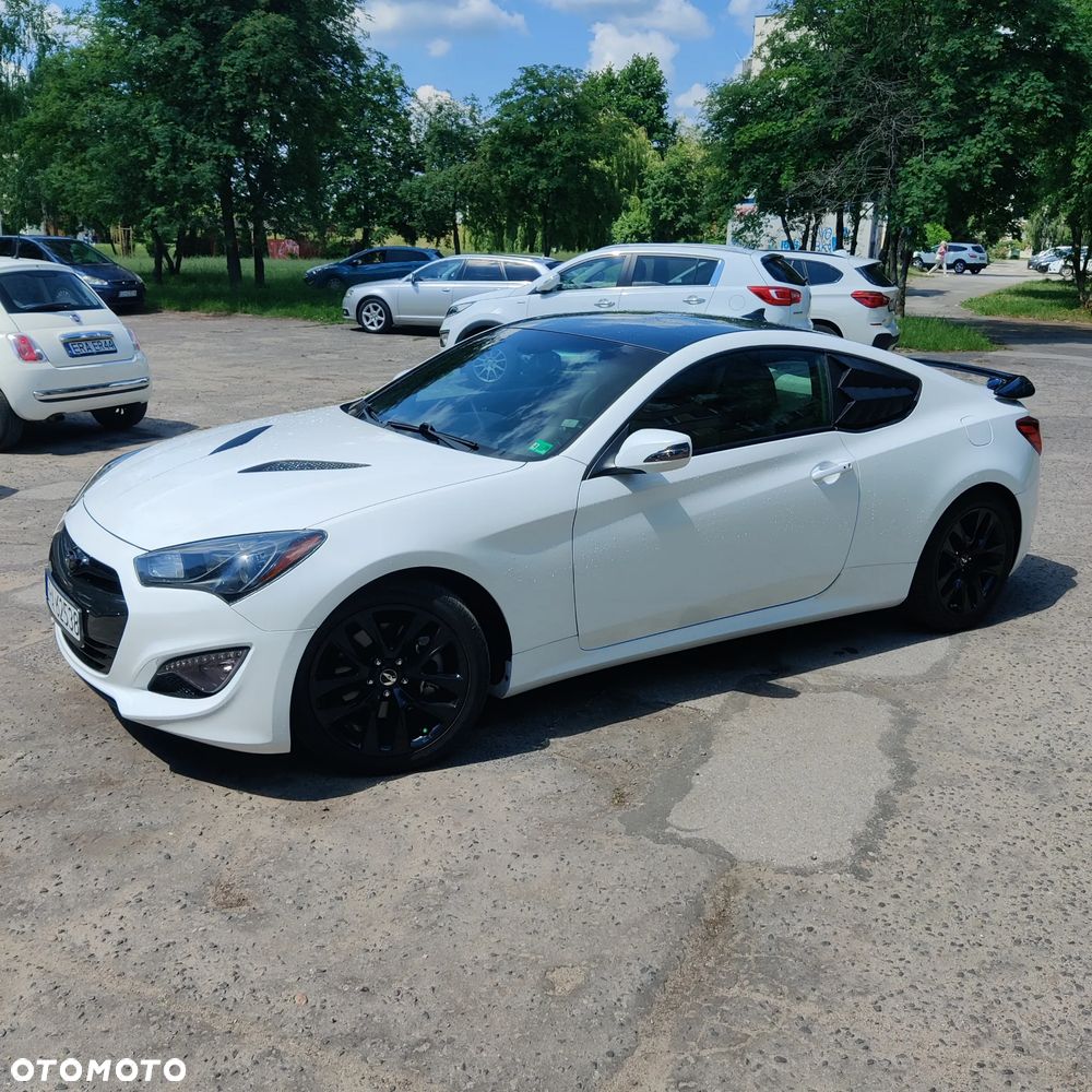 Hyundai Genesis - 2