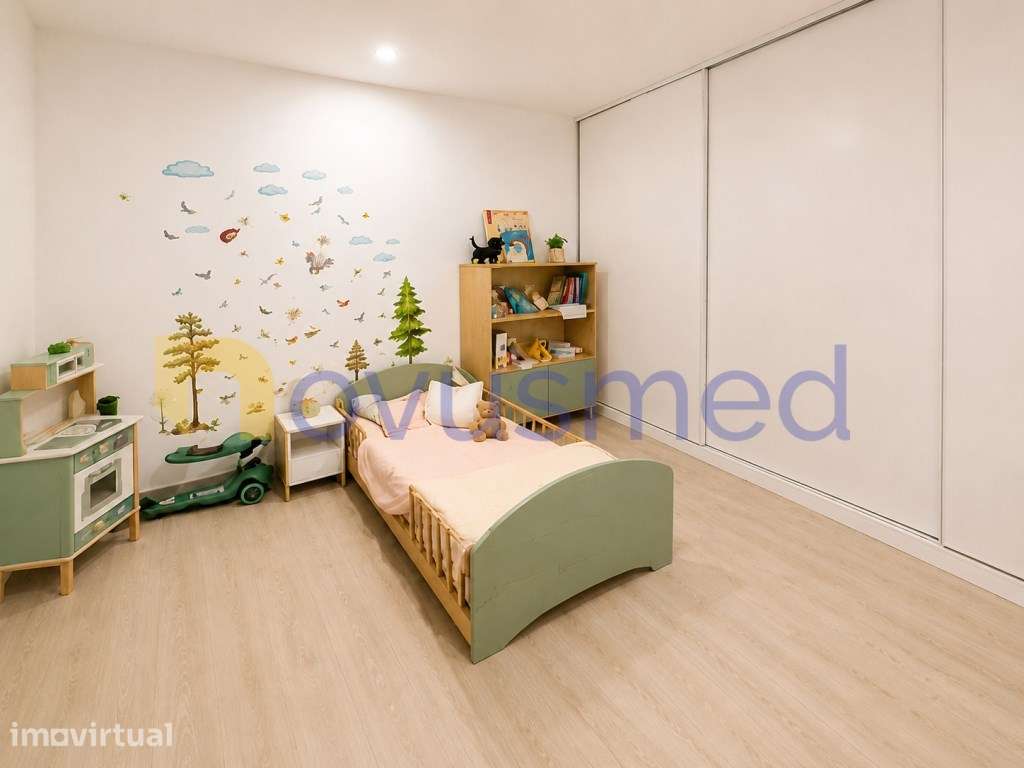 Apartamento T2 totalmente remodelado em zona central nas Ferreiras - Grande imagem: 4/10