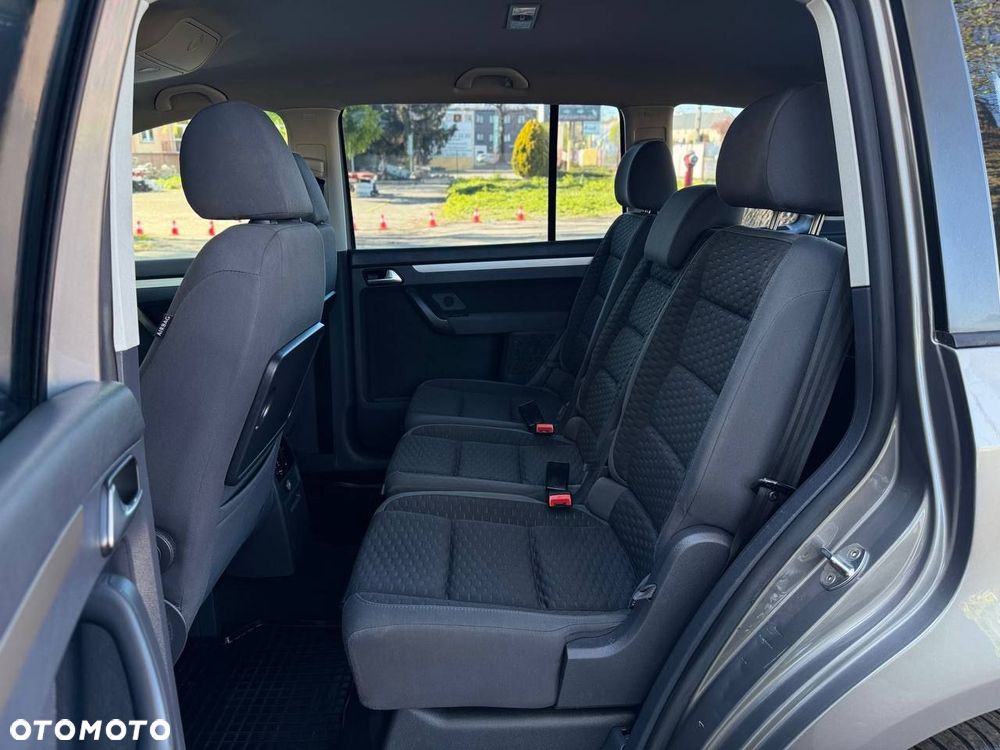 Volkswagen Touran 1.9 TDI Highline - 17