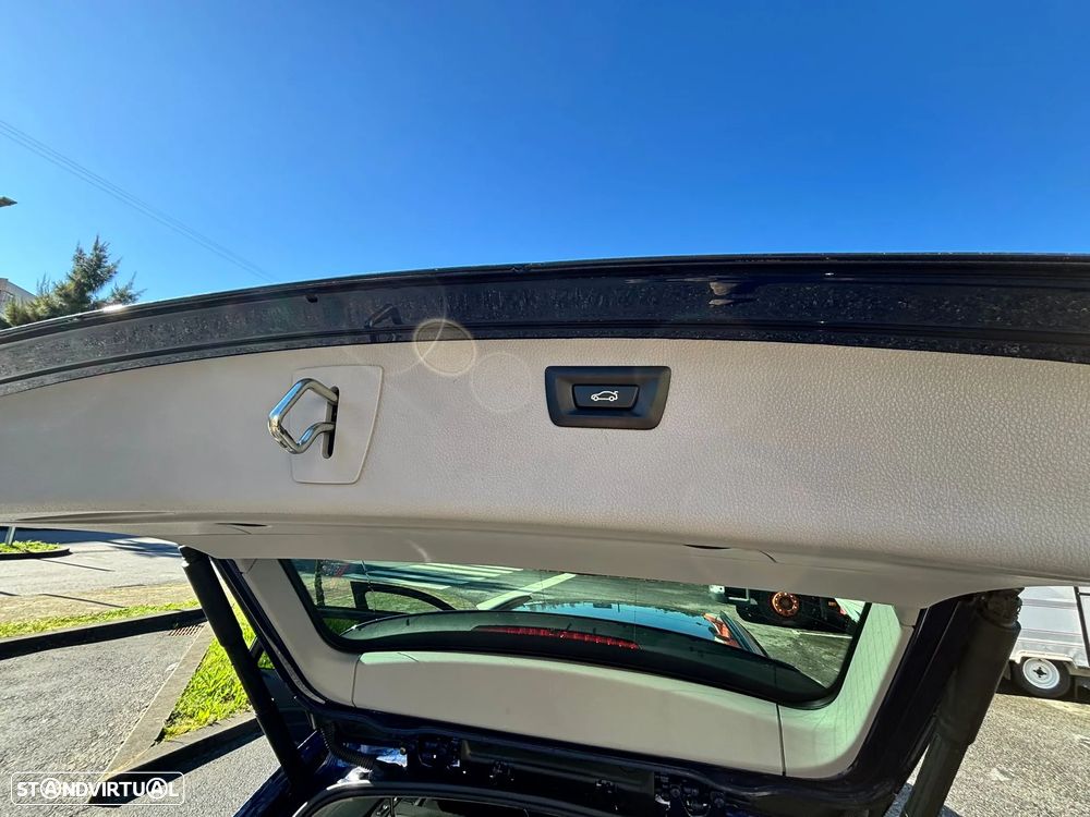 BMW 318 d Line Sport Auto - 12