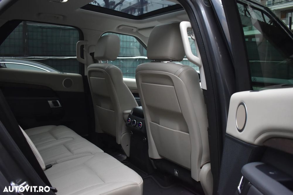 Land Rover Discovery 2.0 L SD4 HSE Luxury - 9