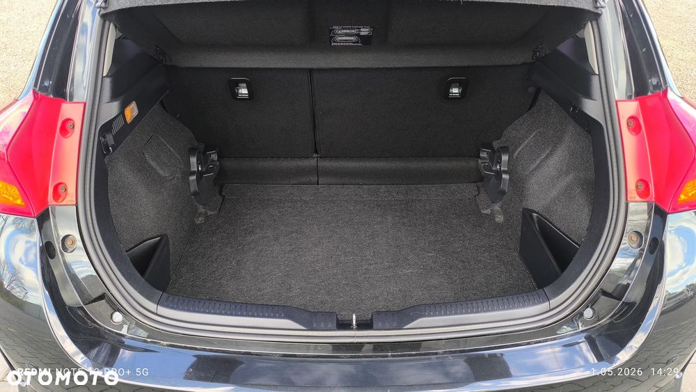 Toyota Auris 1.33 VVT-i Terra - 29