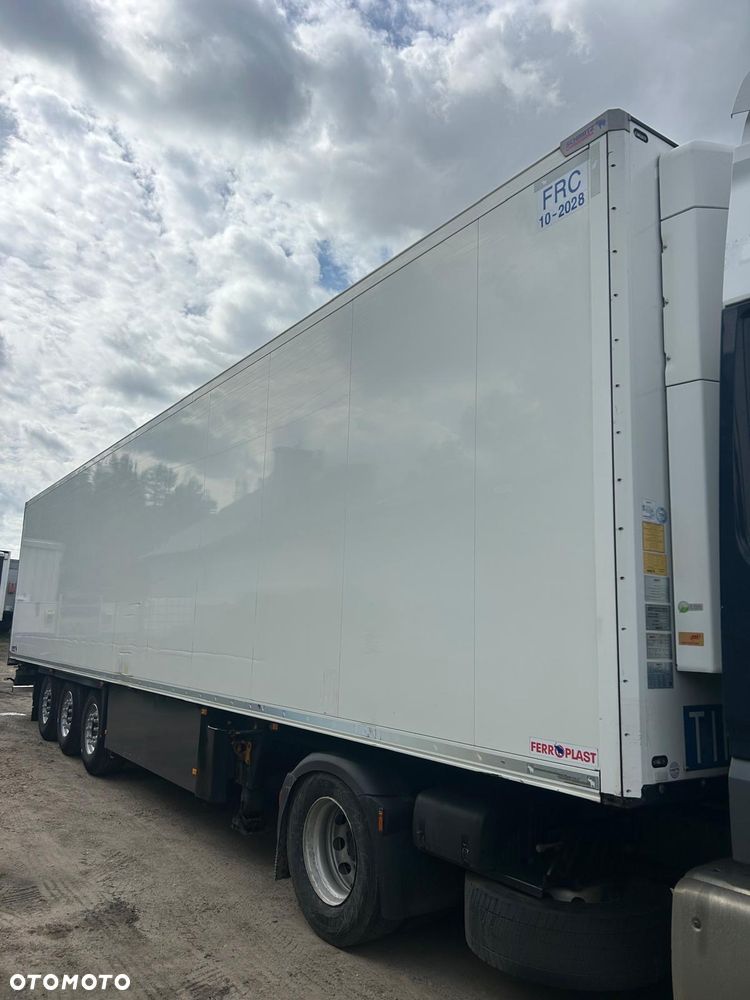 Schmitz Cargobull - 12