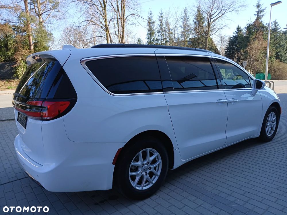 Chrysler Pacifica - 6