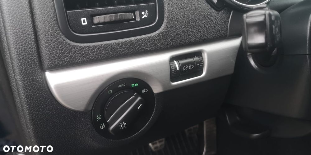 Skoda Yeti 2.0 TDI 4x4 Experience PLUS EDITION - 16