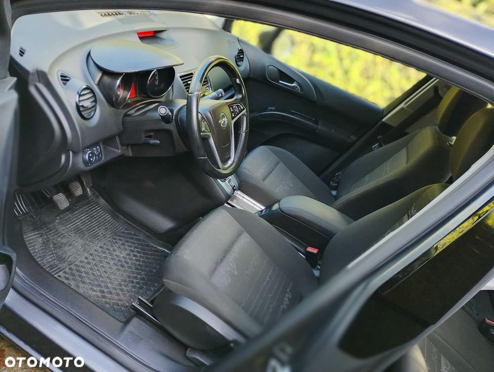 Opel Meriva - 8