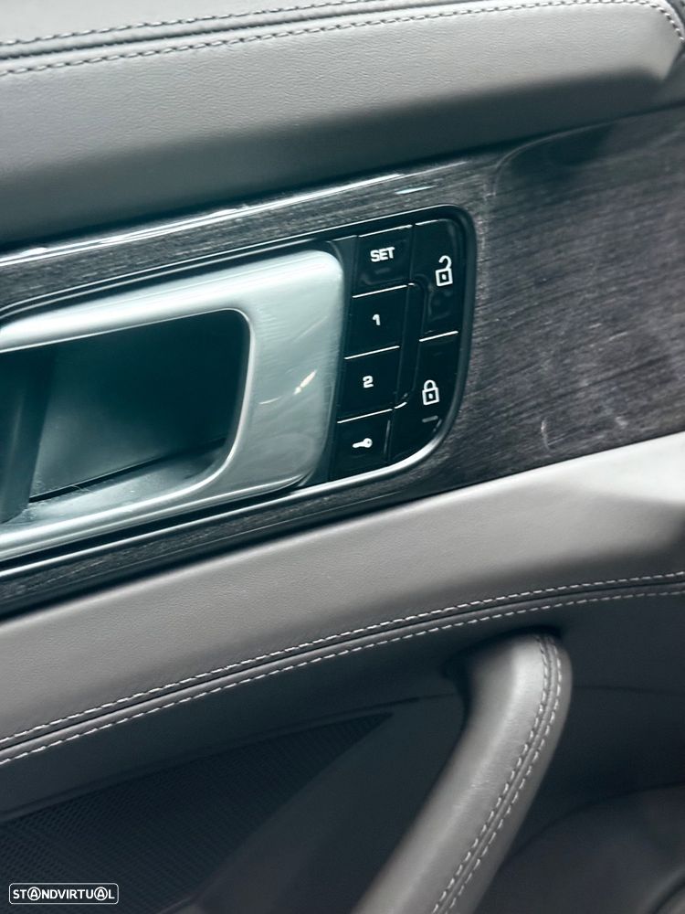 Porsche Panamera Sport Turismo 4S E-Hybrid - 28
