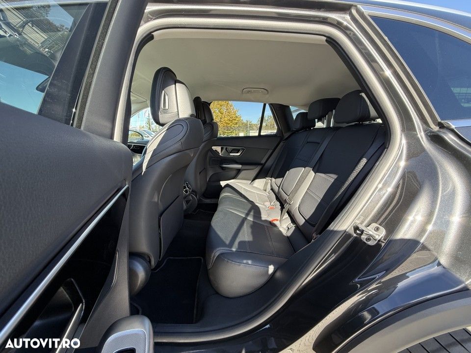 Mercedes-Benz GLC 300 e 4MATIC - 13