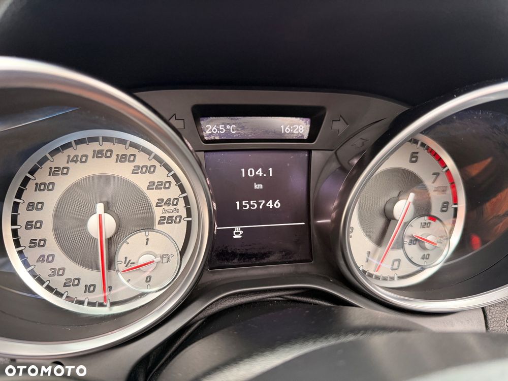Mercedes-Benz SLK 200 CGI - 21