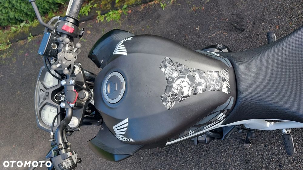 Honda CB - 9