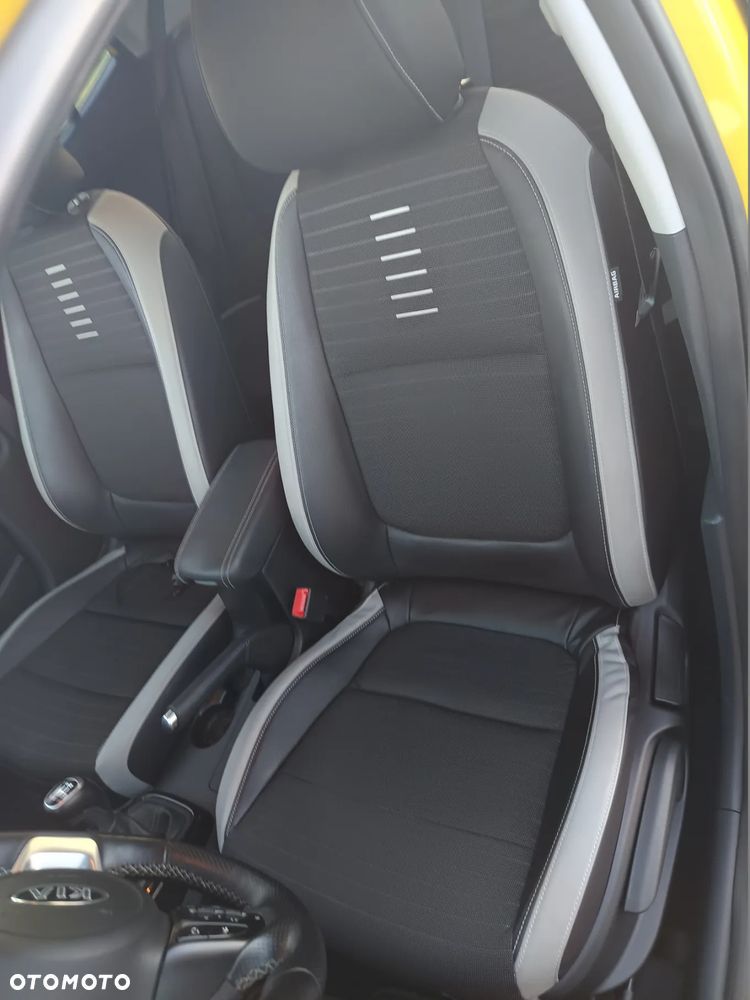 Kia Stonic 1.4 L - 33