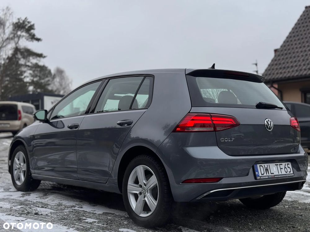 Volkswagen Golf - 17