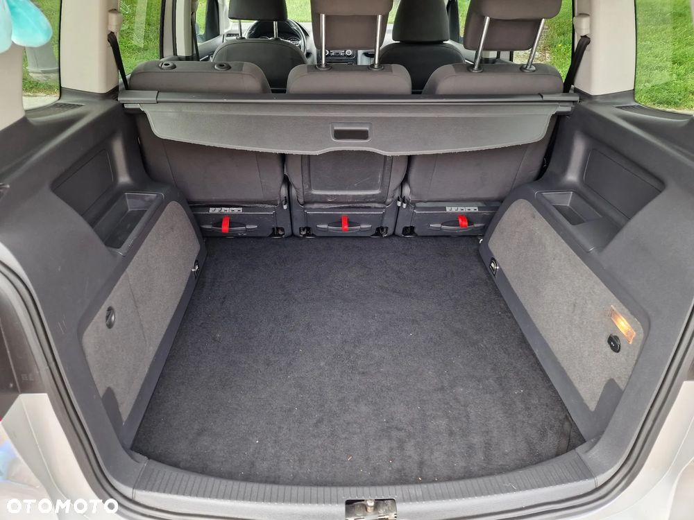 Volkswagen Touran 2.0 TDI DPF Highline DSG - 17