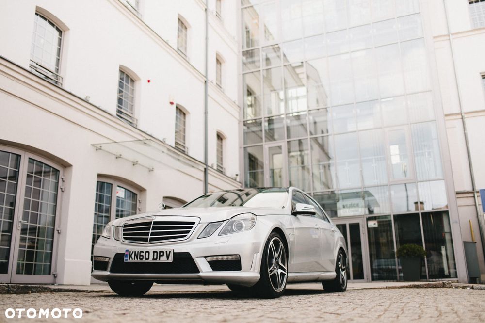 Mercedes-Benz Klasa E 63 AMG AMG Speedshift 7G-MCT - 28