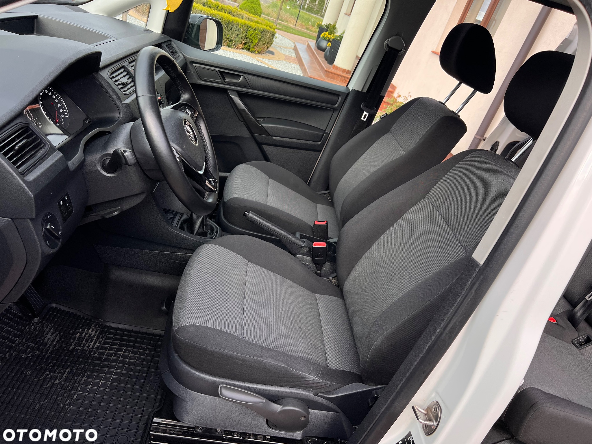Volkswagen Caddy 2.0 TDI Comfortline - 8