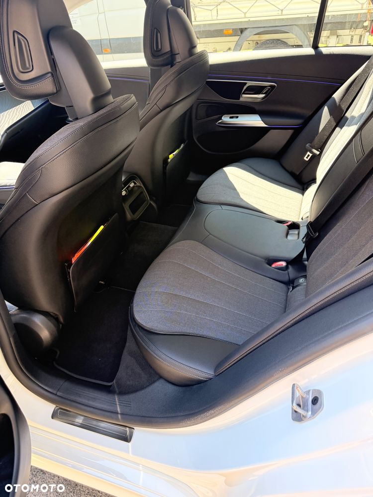 Mercedes-Benz Klasa E 300 de PHEV Avantgarde 9G-Tronic - 10