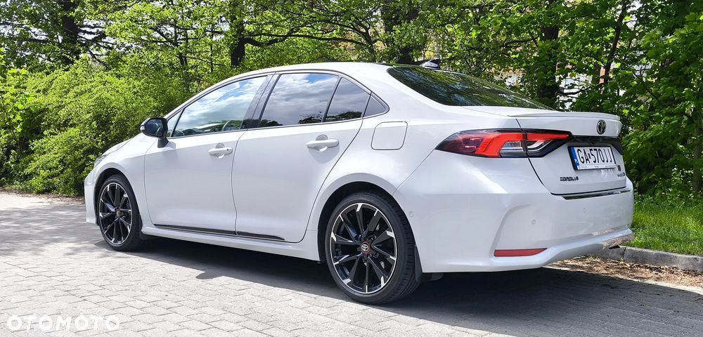 Toyota Corolla - 4