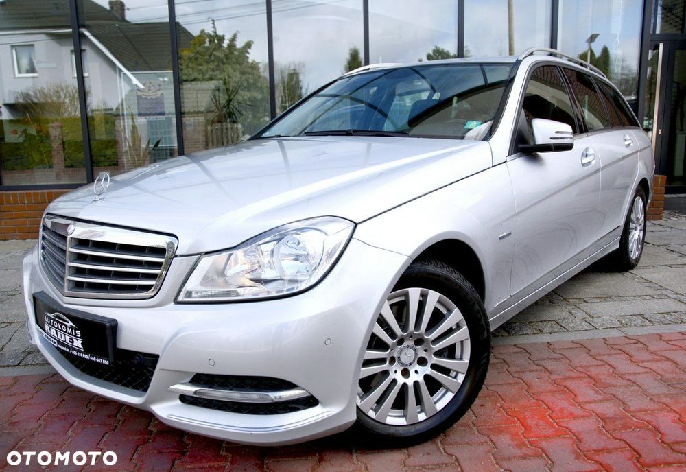 Mercedes-Benz Klasa C 200 (BlueEFFICIENCY) 7G-TRONIC Elegance - 25
