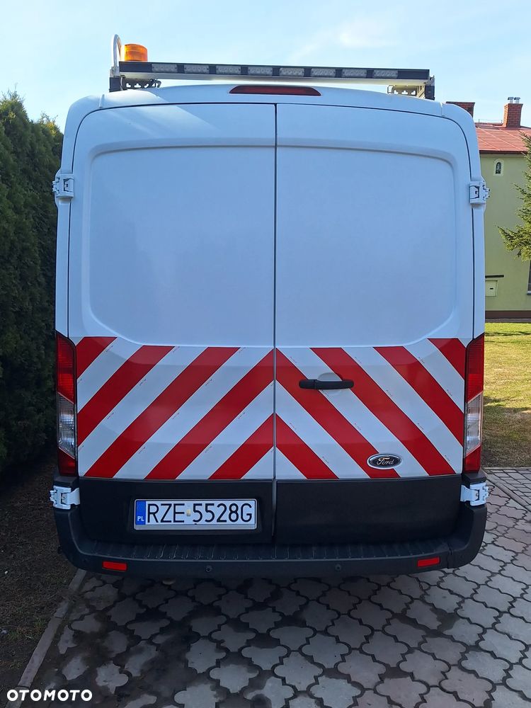 Ford Transit - 9