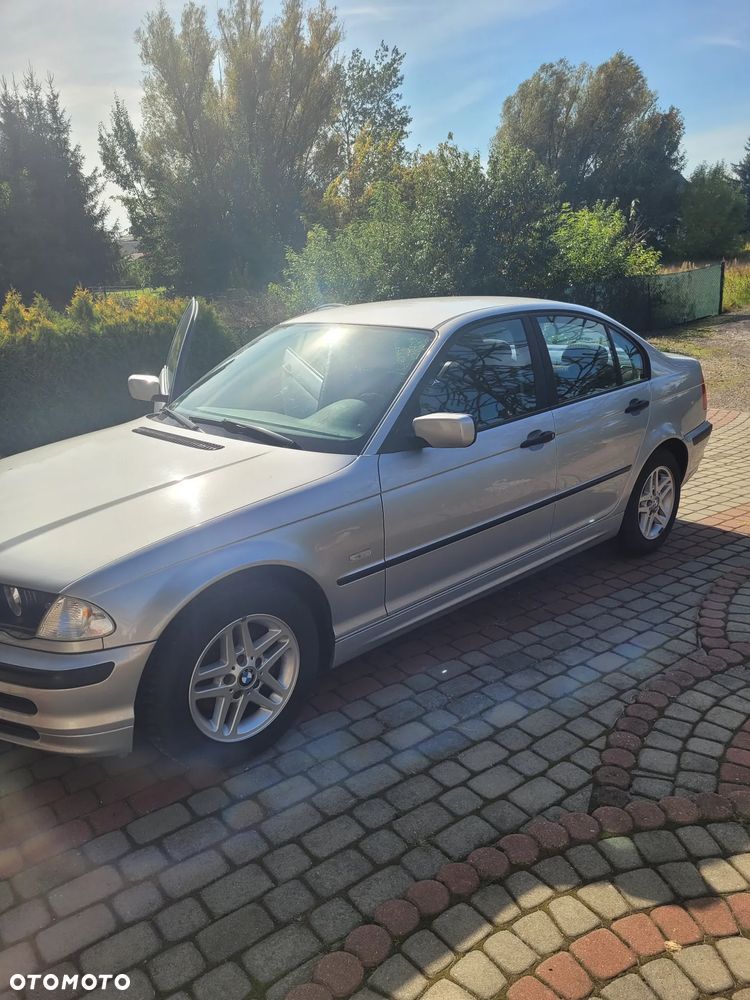 BMW Seria 3 316i - 9