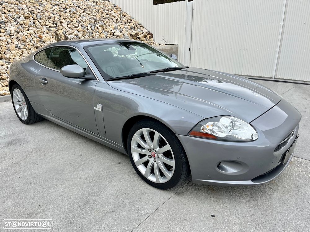 Jaguar XK 4.2 V8 Coupé - 21
