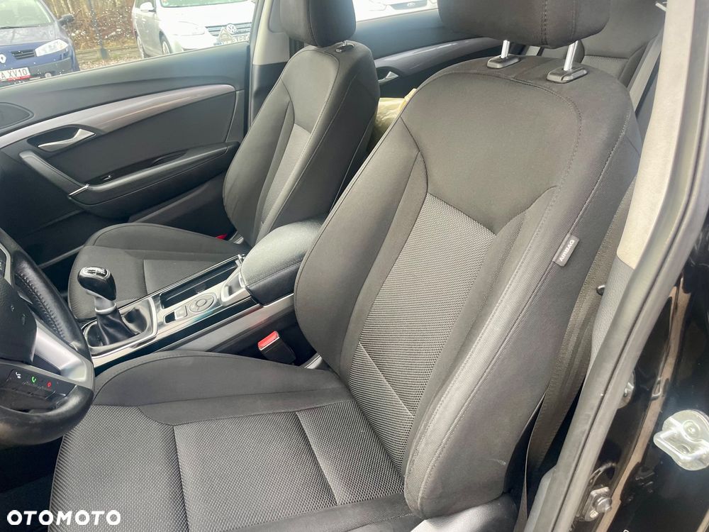 Hyundai i40 Kombi blue 1.6 Classic - 31