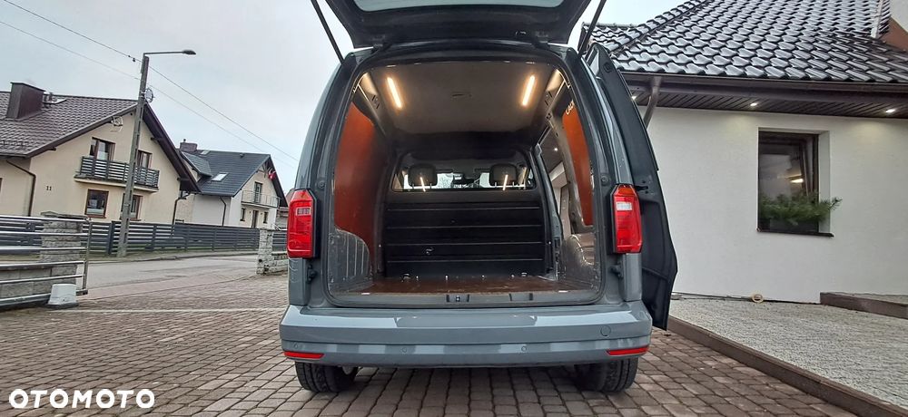 Volkswagen Caddy - 10