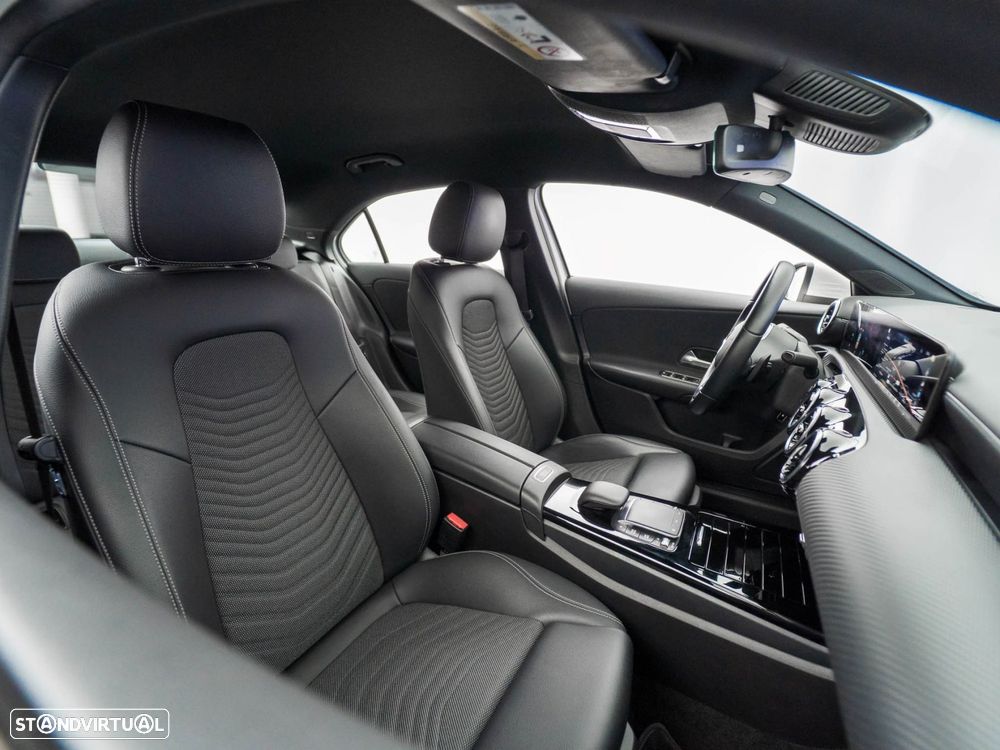Mercedes-Benz A 250 Limousine e Style Plus - 36