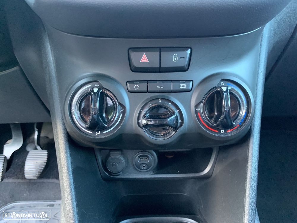 Peugeot 208 1.2 PureTech Allure - 28