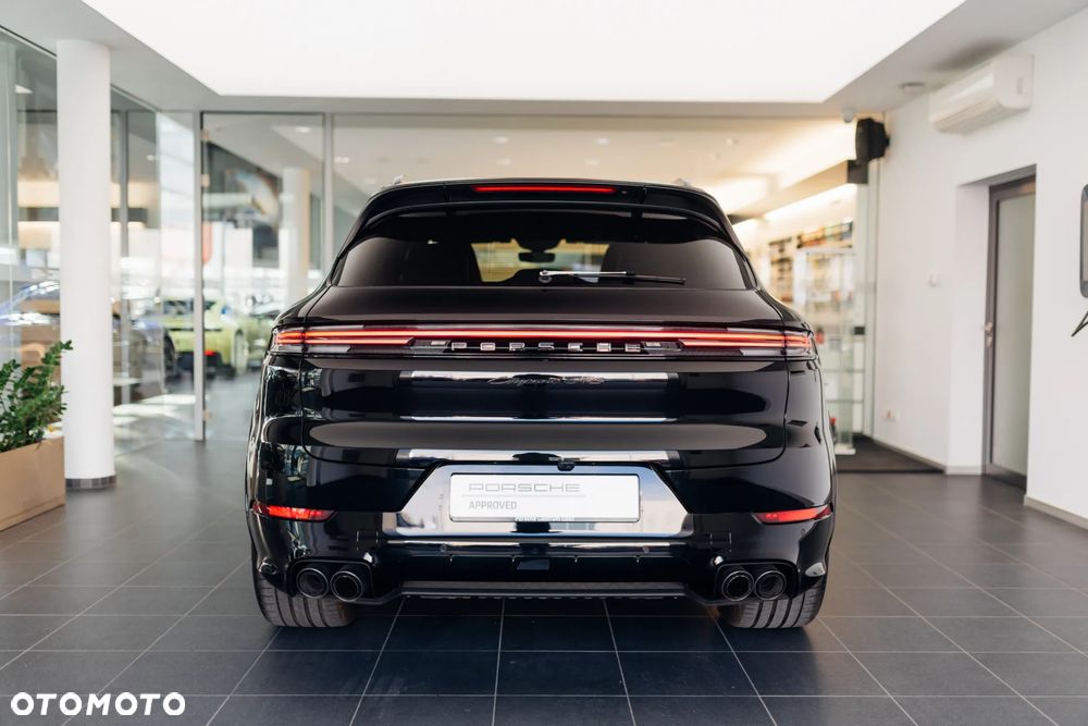 Porsche Cayenne GTS - 10