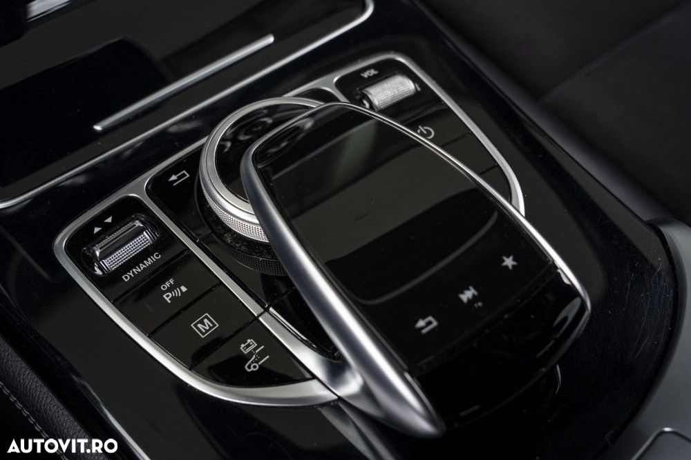 Mercedes-Benz GLC - 22