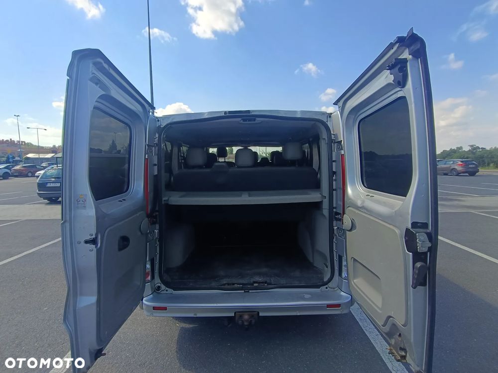 Opel Vivaro - 18