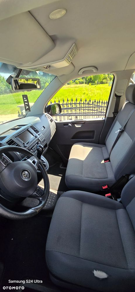 Volkswagen Caravelle - 13