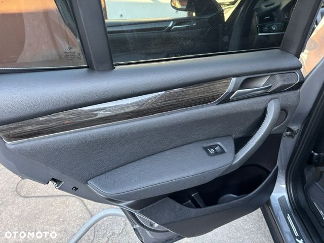 BMW X3 xDrive28i Sport-Aut xLine - 21