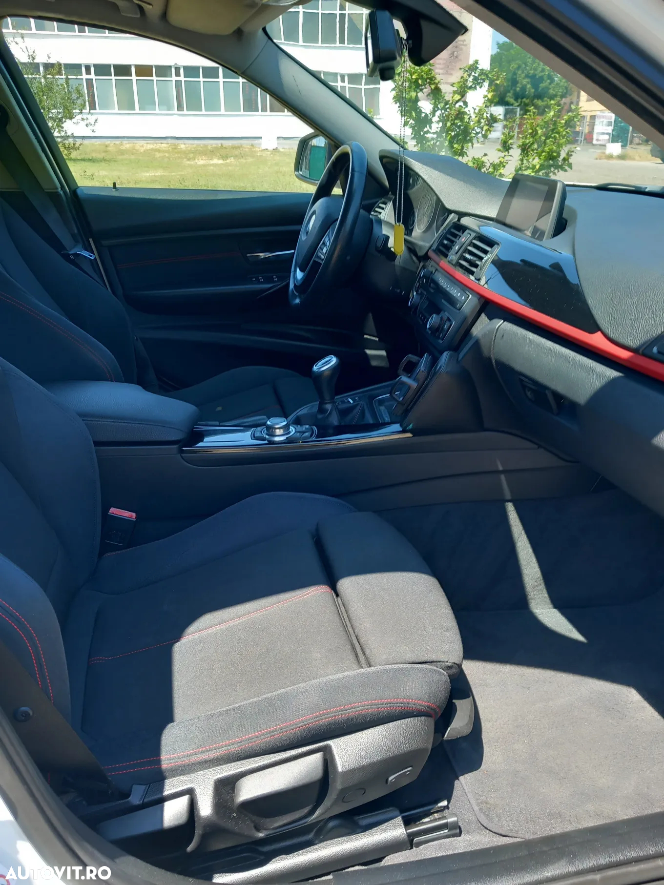 BMW Seria 3 320d Sport Line - 18