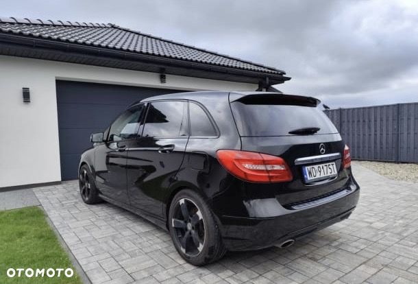Mercedes-Benz Klasa B 250 4Matic 7G-DCT SCORE - 3