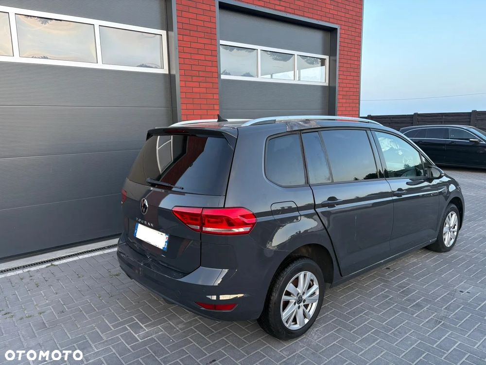 Volkswagen Touran 2.0 TDI SCR DSG UNITED - 4