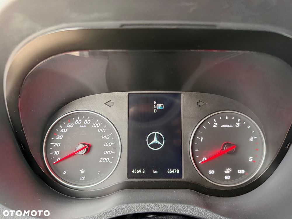 Mercedes-Benz Sprinter - 5