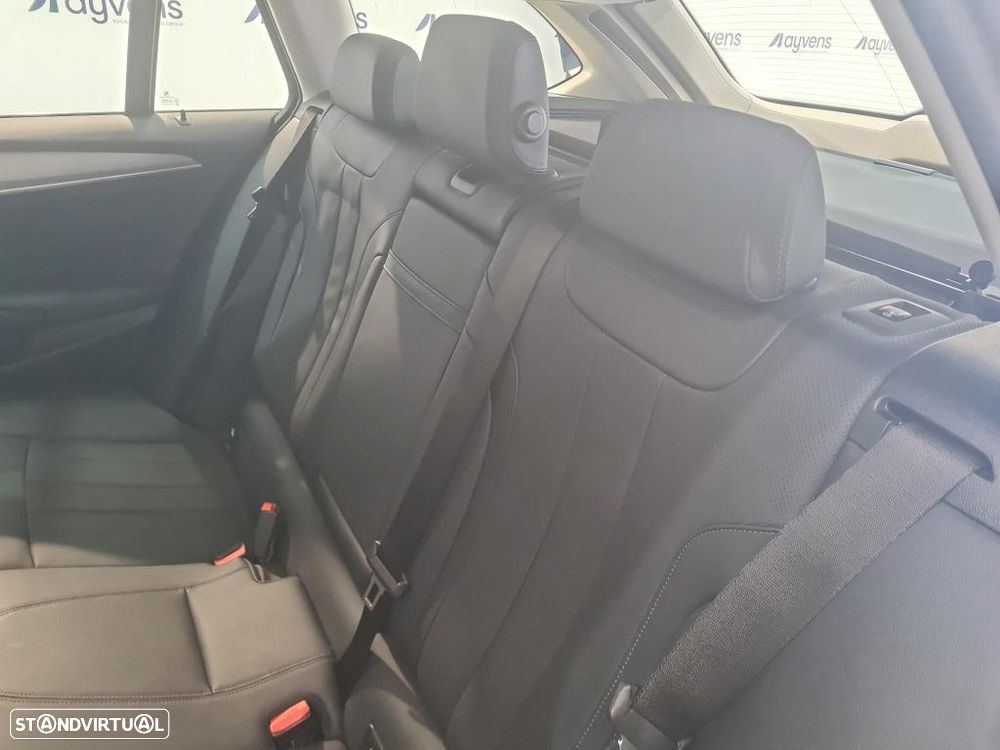 BMW 530 e - 10